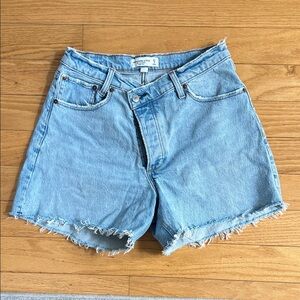 Abercrombie & Fitch Curve Love High Rise Dad Shorts